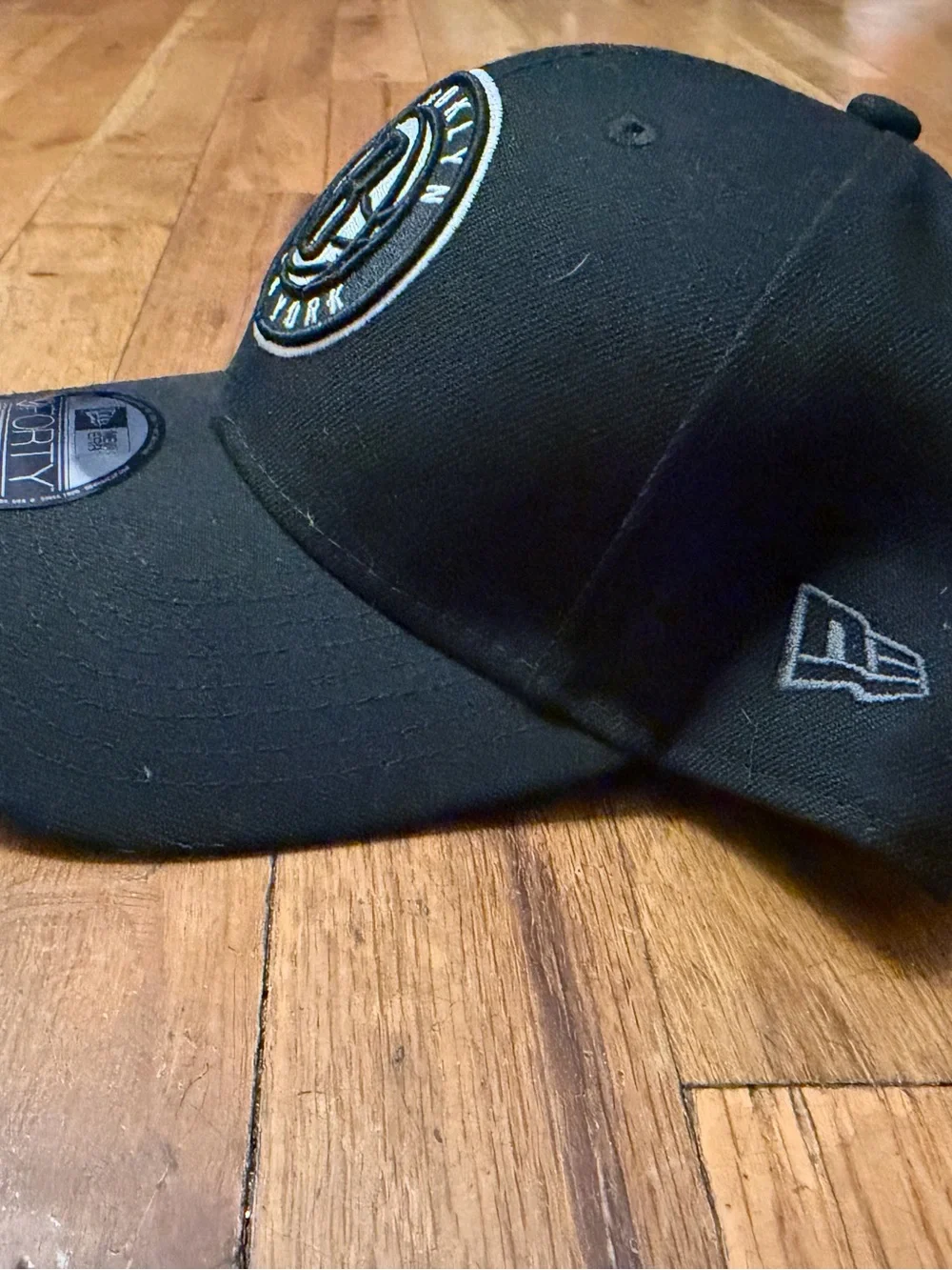 New Era Brooklyn Nets Black 9FORTY Adjustable Hat - NEW